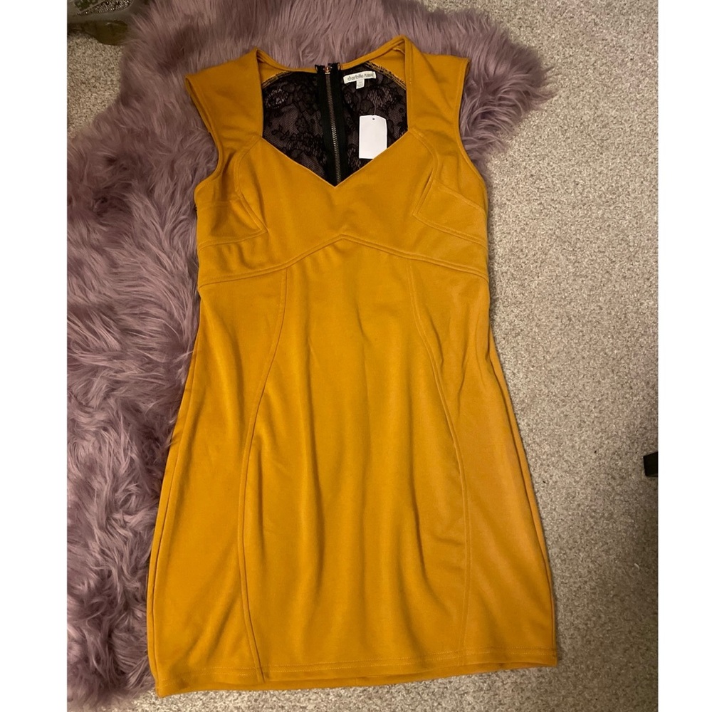 Women’s Laced-Back Dress